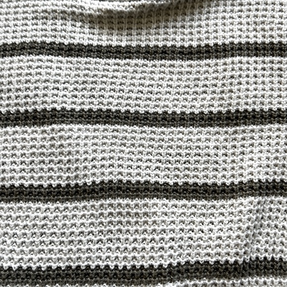 Express sweater - Picture 3 of 3